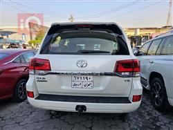 تۆیۆتا لاند کروزەر